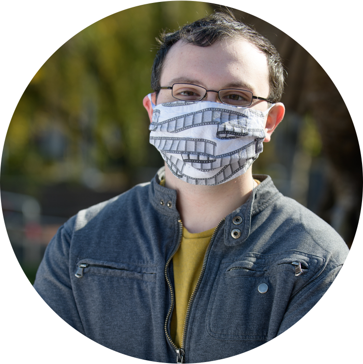 Headshot of Ari Pelna