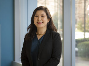 Headshot of Linda Hasunuma