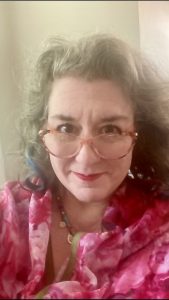 Headshot of Diana Direiter