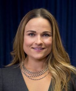 Erin Baumann Headshot 